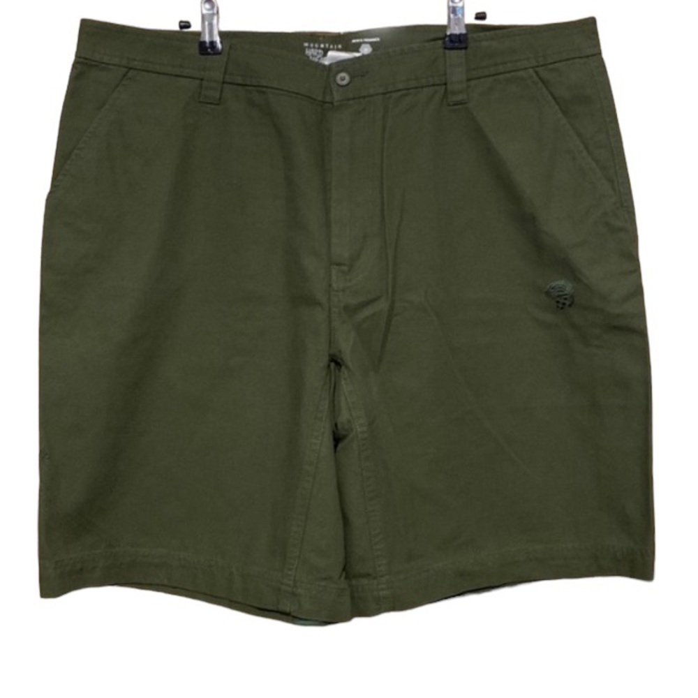 Mountain Hardwear mens dark green shorts size 38. Like new condition